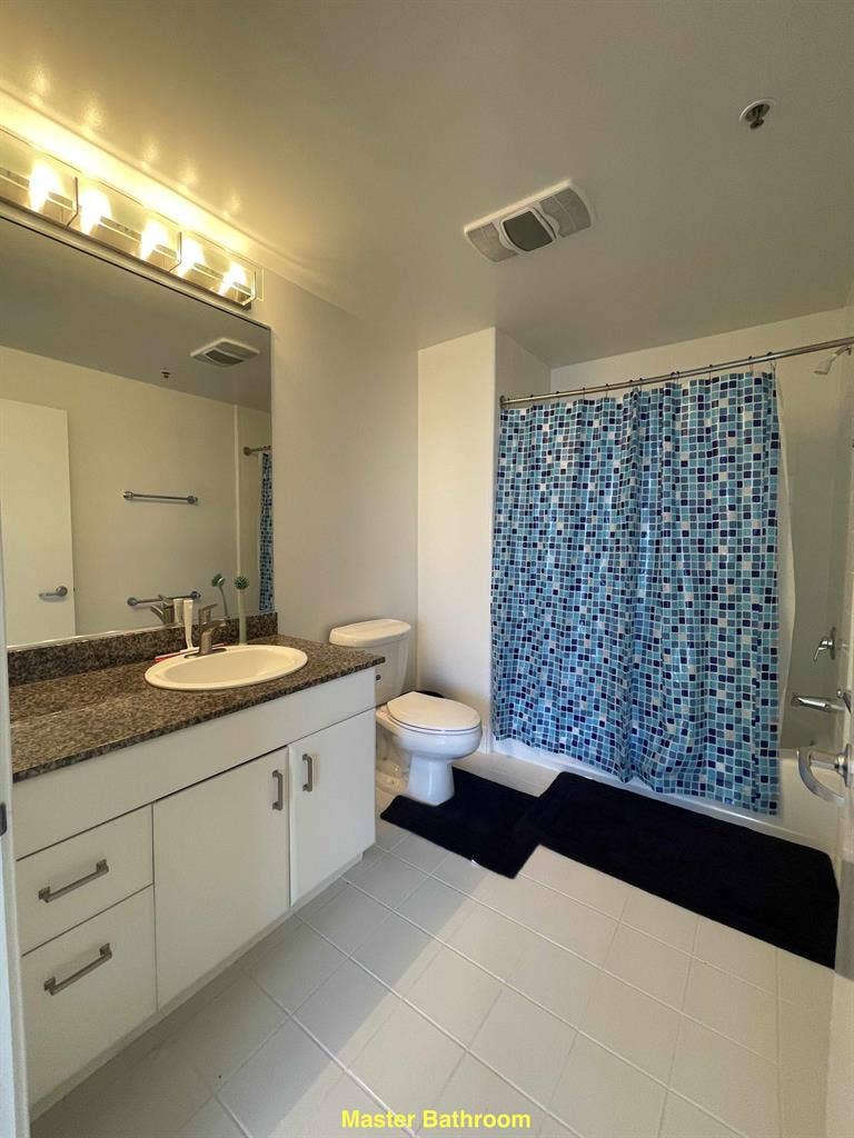 Nr SF Caltrain - MASTER Bed Bath