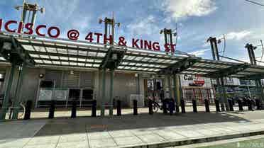 Nr SF Caltrain - MASTER Bed Bath