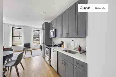 4 BR in New York City