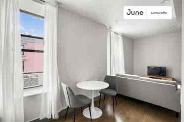 2 BR in New York City