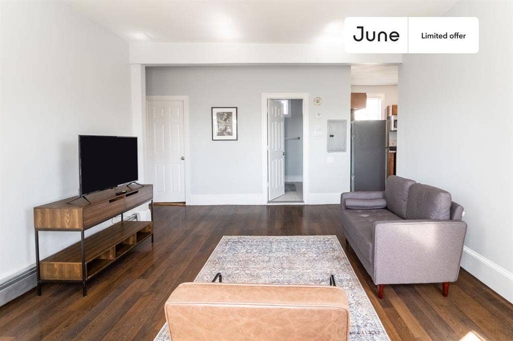 4 BR in Boston