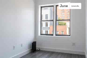 2 BR in New York City