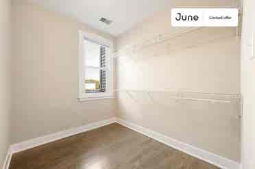 4 BR in Chicago