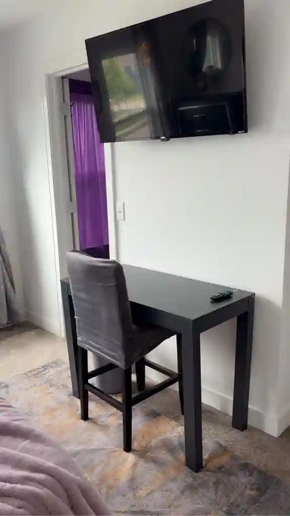 1 BR, furnished, WiFi & utilitiess