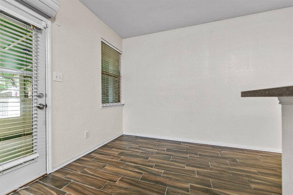 1 BR in DFW