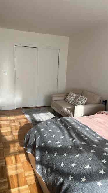 Massive room in B in Murray Hi