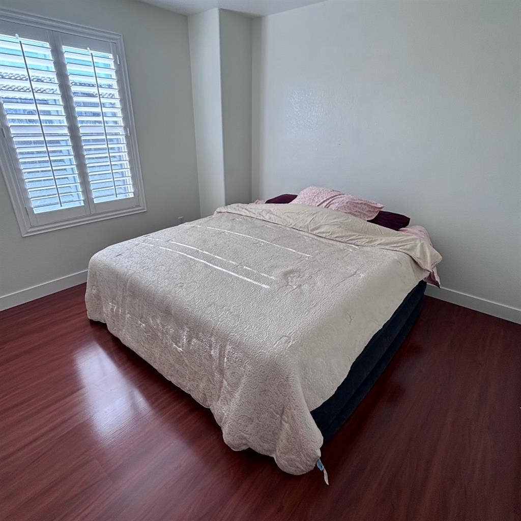 Super Clean Room for Rent