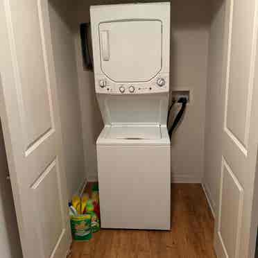 1bedroom private bath shared living