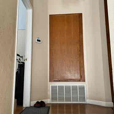 Unfurnished room in Pomona