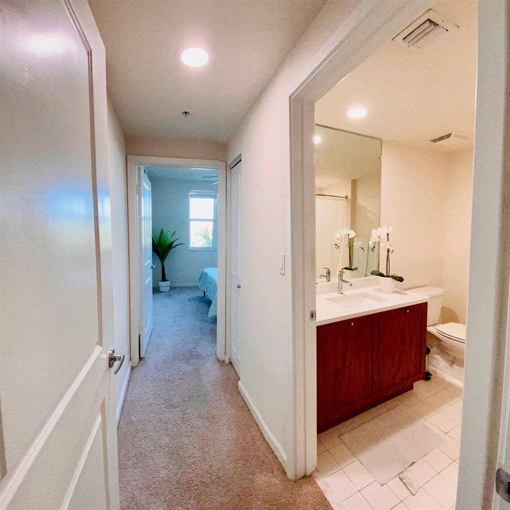 Fort Lauderdale - Room For Rent ✅