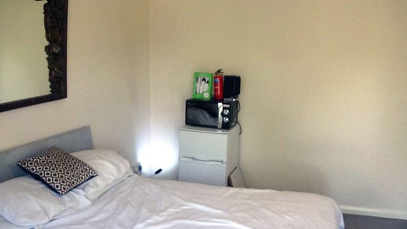 Kentish Town, large room, balcony,