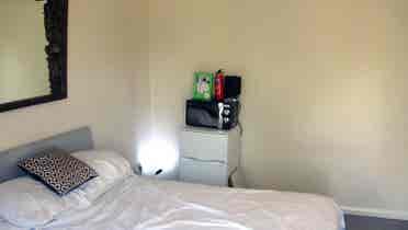 Kentish Town, large room, balcony,