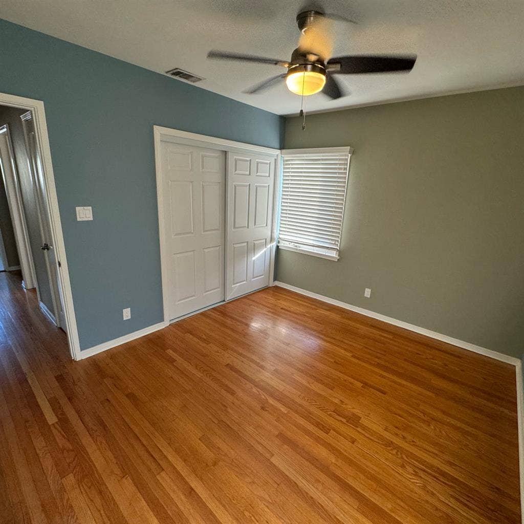 Room for Rent in Burbank - $/mo