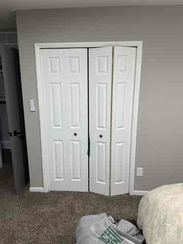 Large Bedroom  with 2 closets