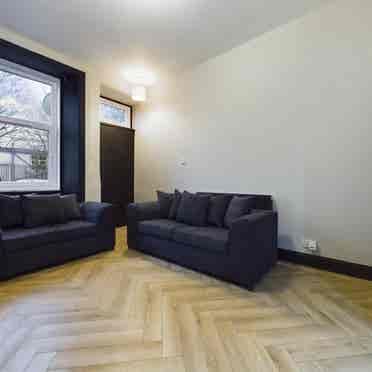 3 Bed Flat in Dennistoun