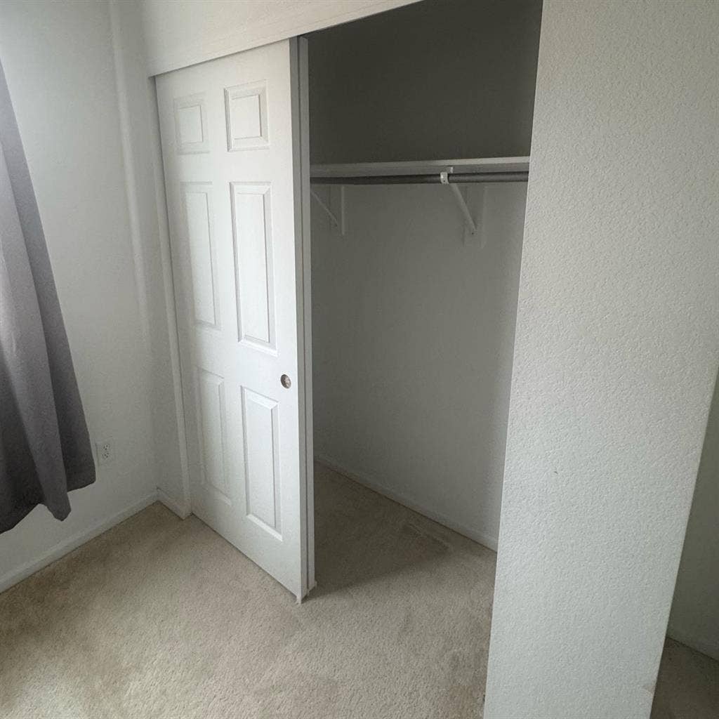 Room for Rent near DIA