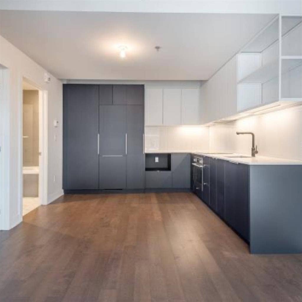 Appartement , dans un condo