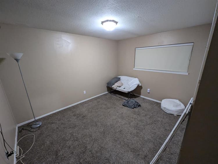 Large room/large closet/Utl. Inc.