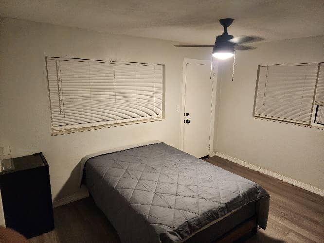 Roommate wanted
Master BR 4 RENT