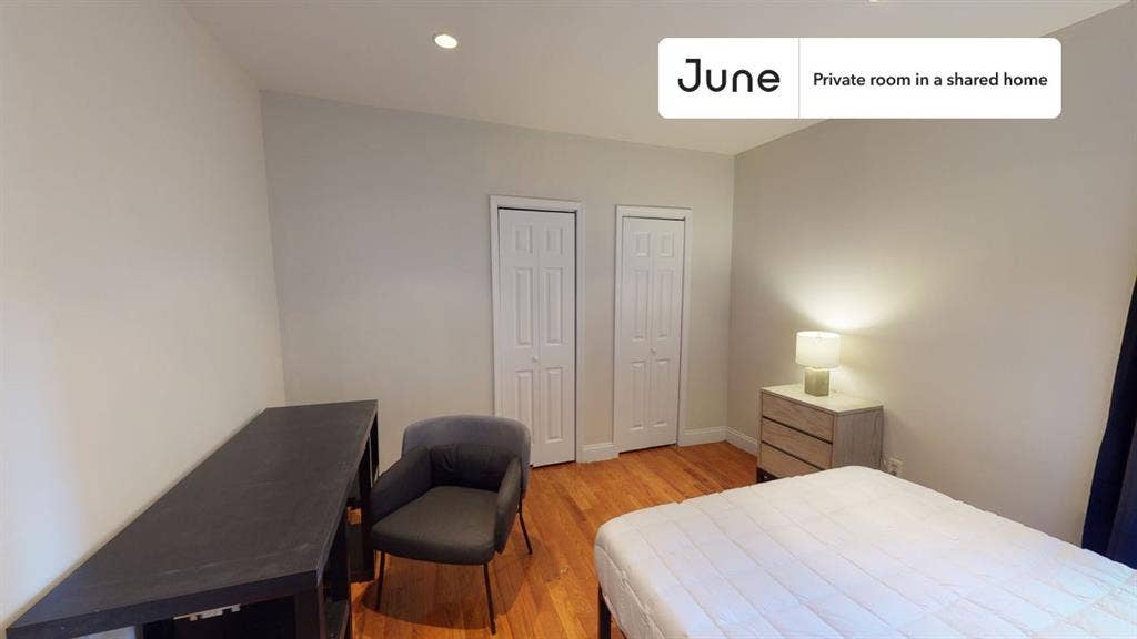 2 BR in New York City