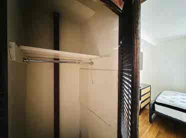 Furnished Room in Willamsburg