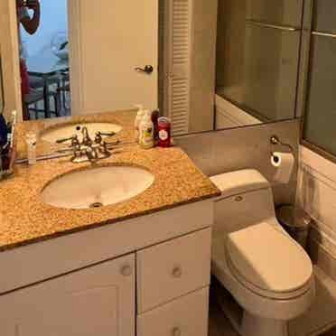 Private Room/Bathroom in Brickell