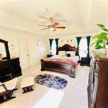 Elegant Cozy Master Suite, MGM!