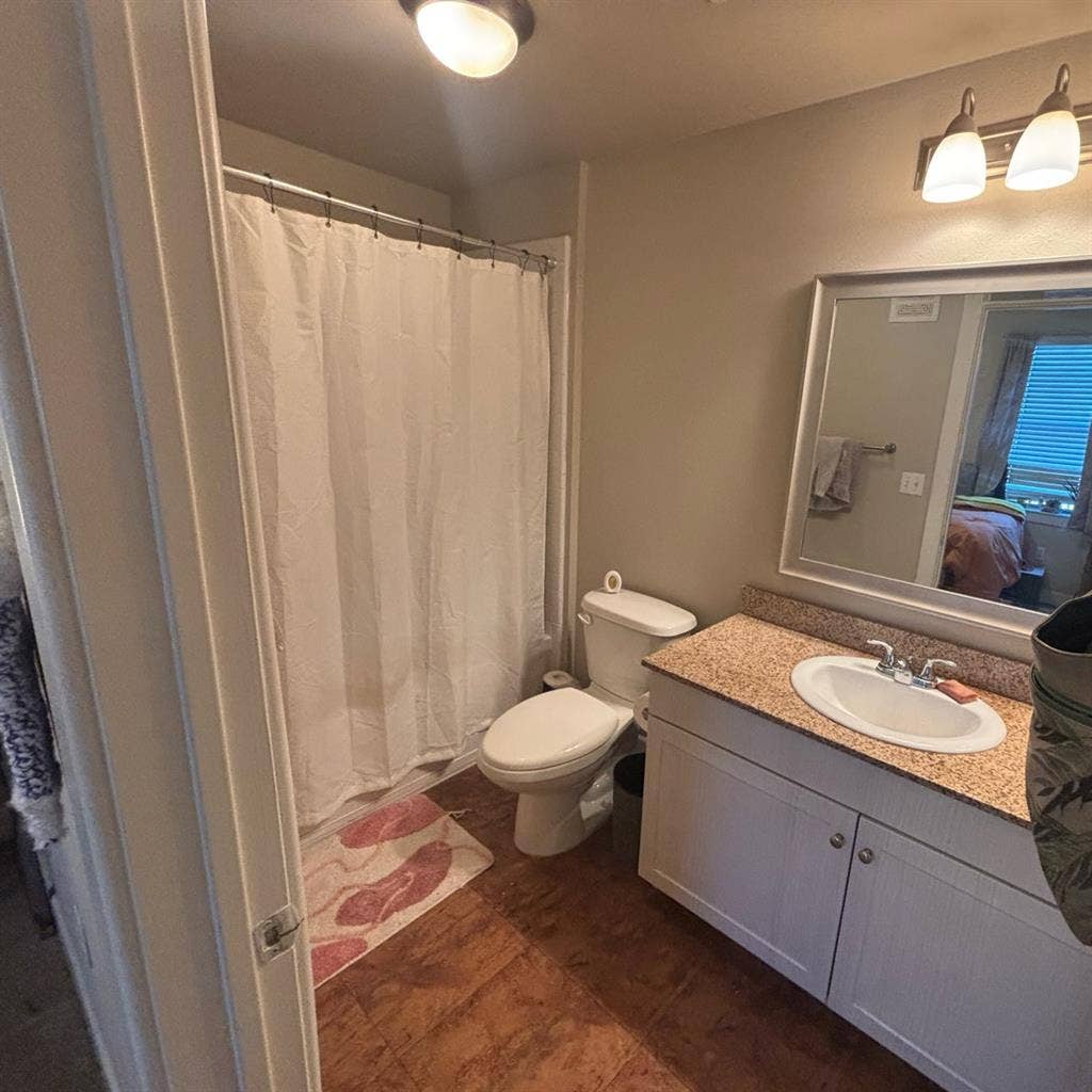 Private Room/Bathroom Available!