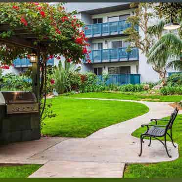 BA Huntington Beach Apartment