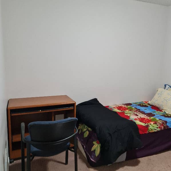 Top floor 2 rooms NE Calgary