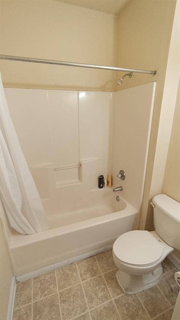 Sublease a bedroom at Gainesville 