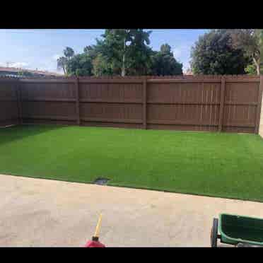 ROOM AVAILABLE - 
Los Alamitos