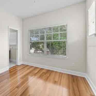 Private room with en-suite bathroom