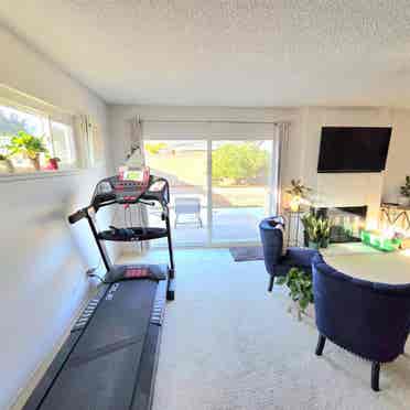 Master Bedroom/ Private Bathroom