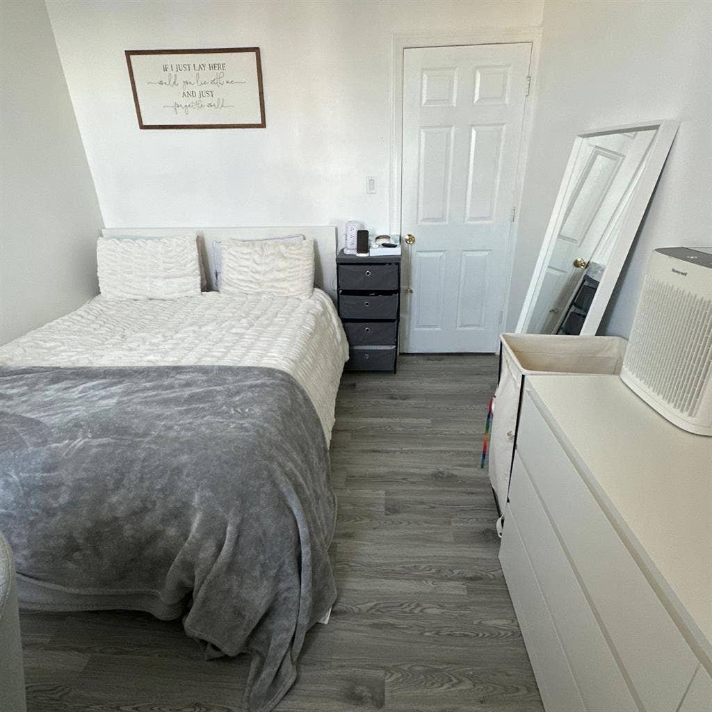 Short term furnished bedroom