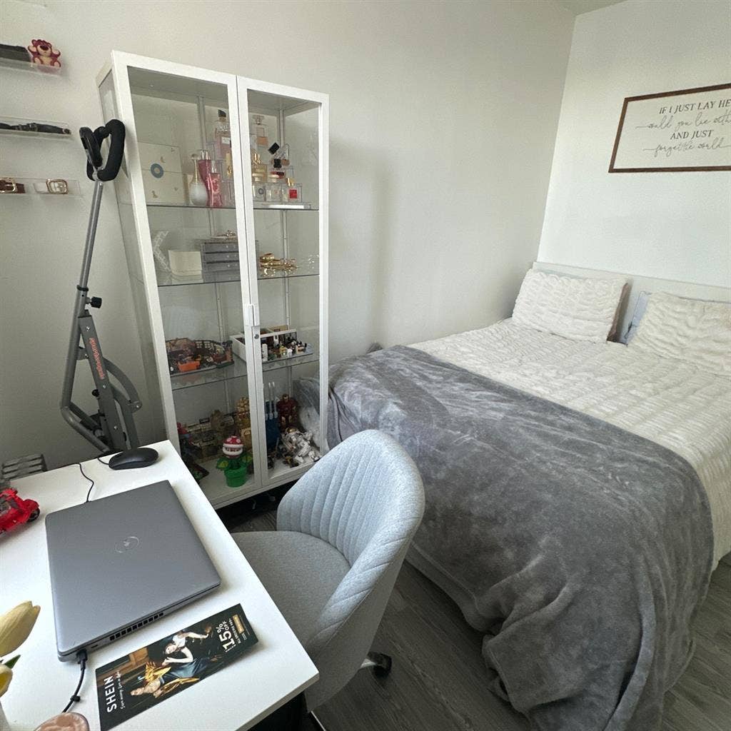 Short term furnished bedroom