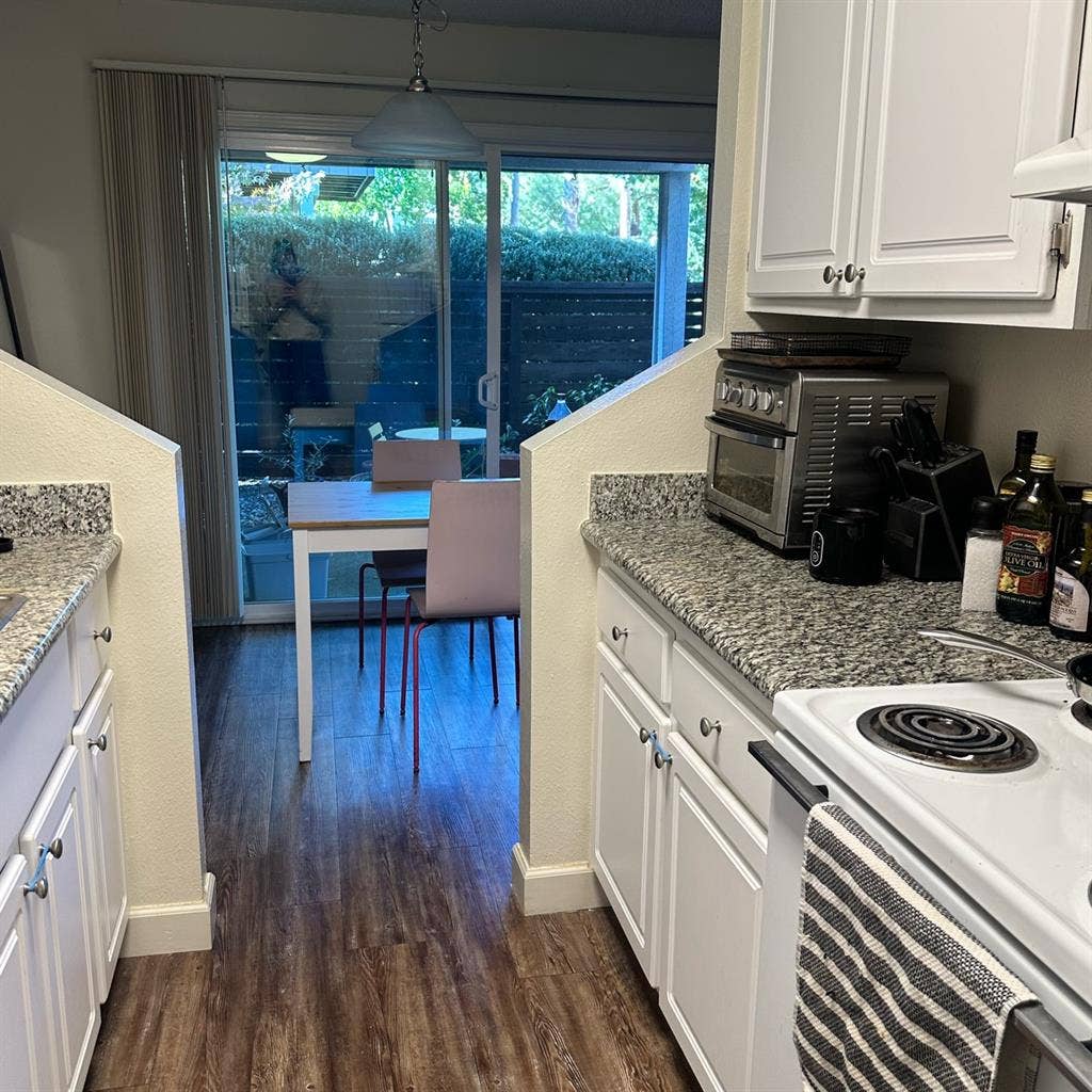 2 Bed - Lease transfer (Jan or Feb)