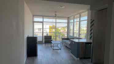 Spacious B3B near USC