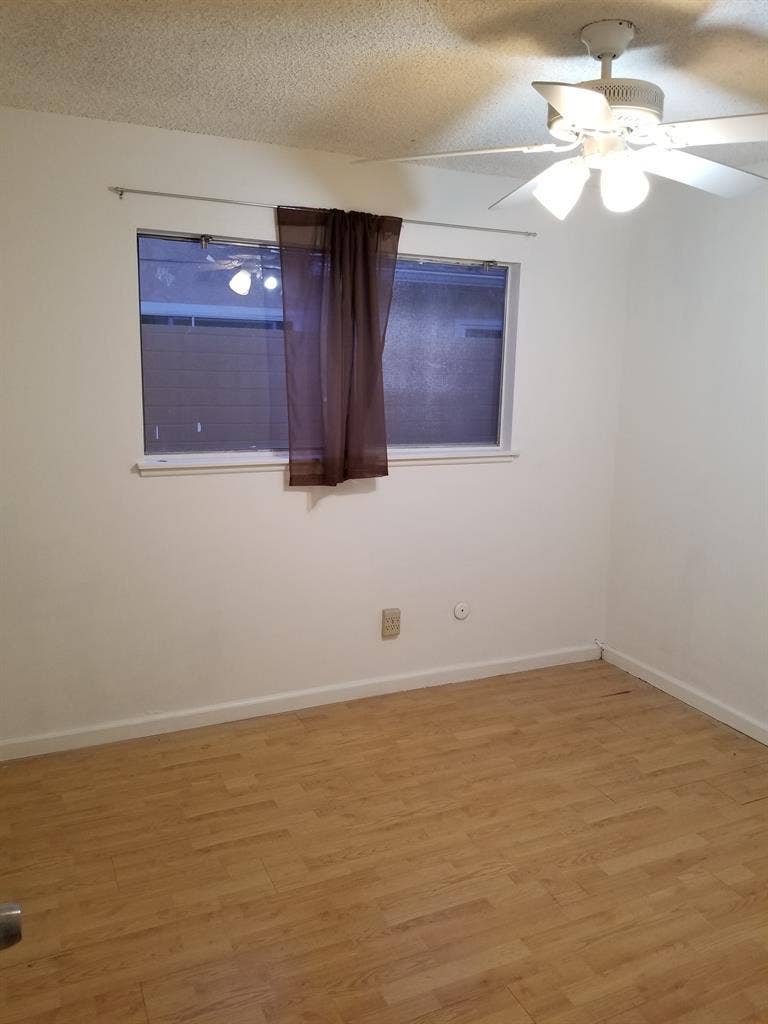 Room for rent in 3 br. house