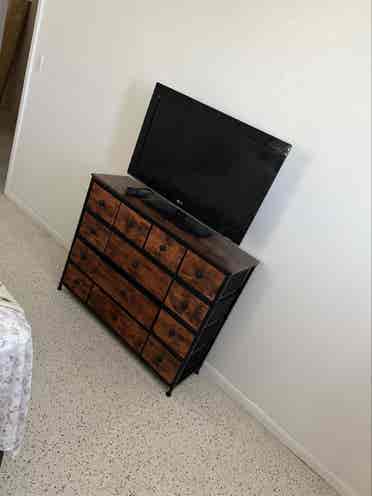 Room for rent in quiet neighborhood