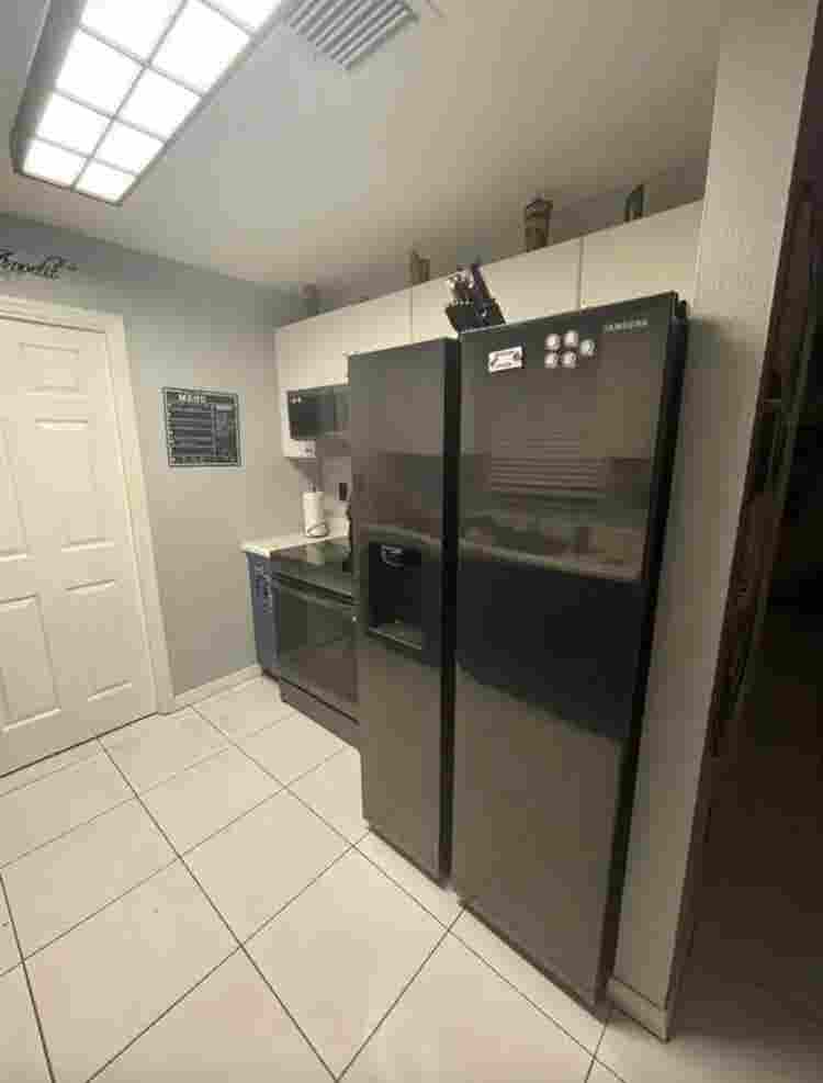Private Room Preferably for Female
