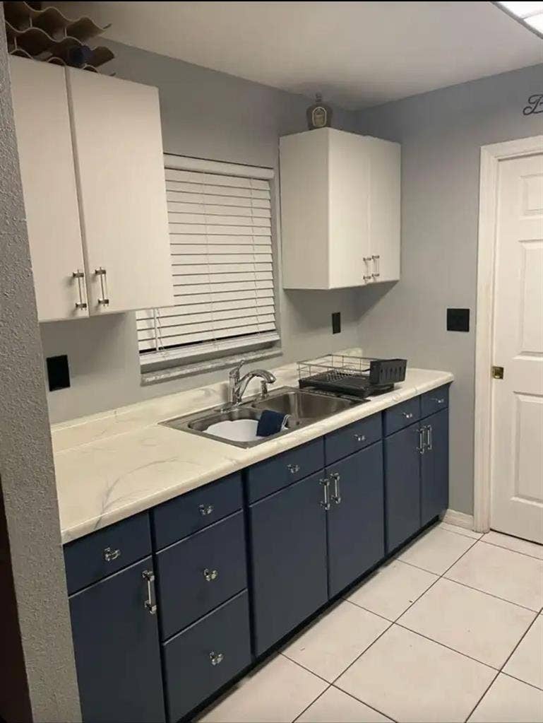 Private Room Preferably for Female