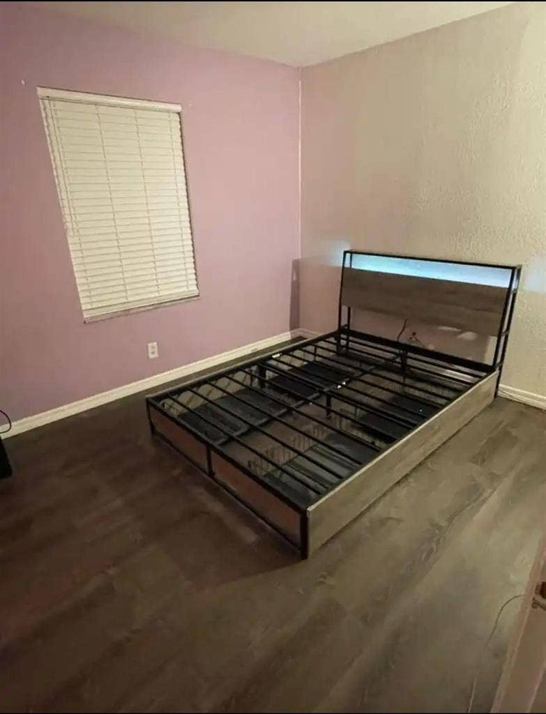 Private Room Preferably for Female