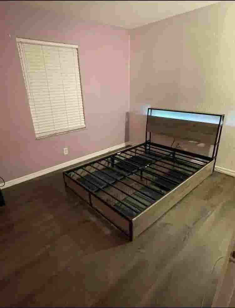 Private Room Preferably for Female