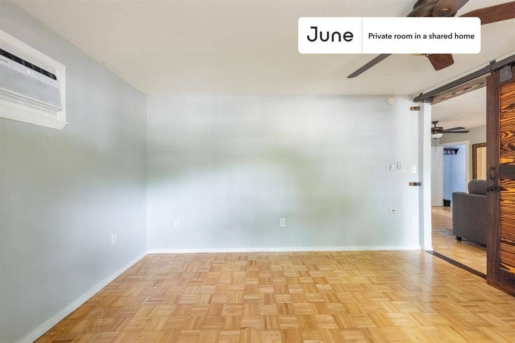 3 BR in Austin