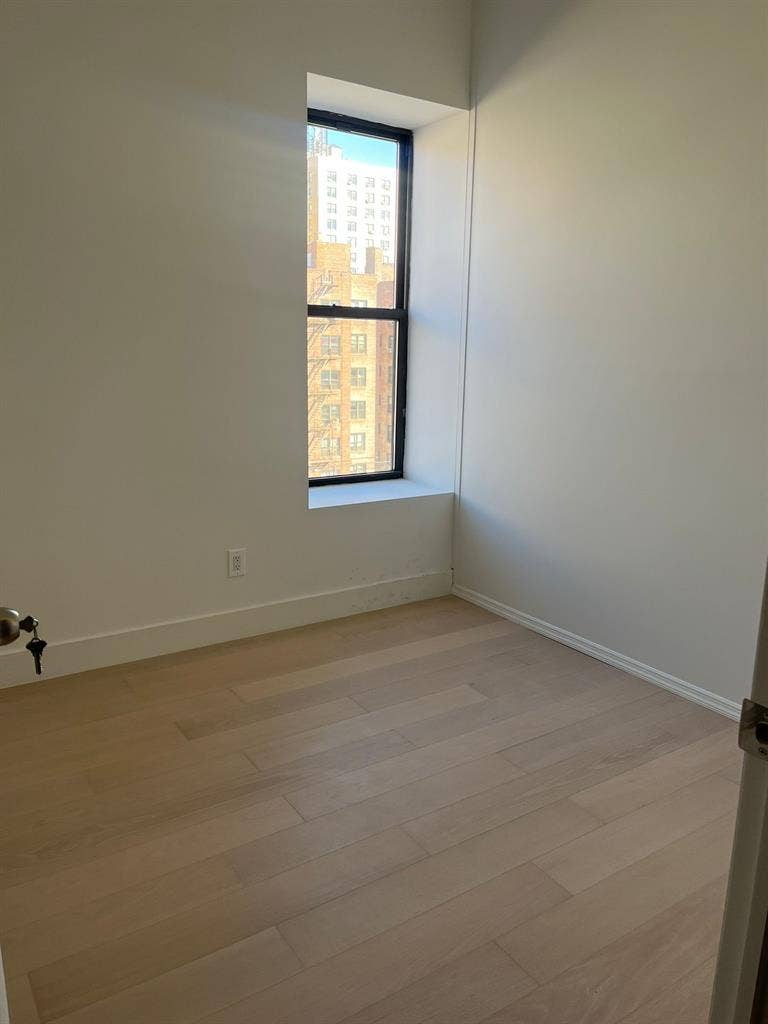 🌞Sunny & Spacious Room in UWS🌞