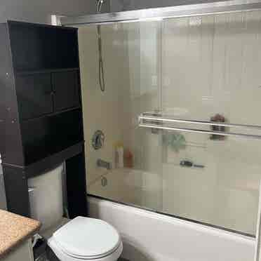 1 bedroom with shared bathroom