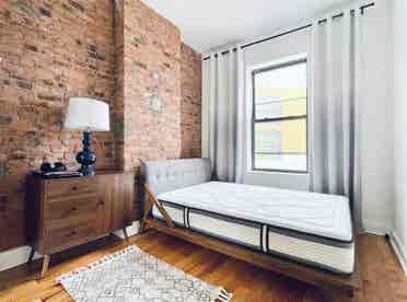 Furnished Room in Ridgewood