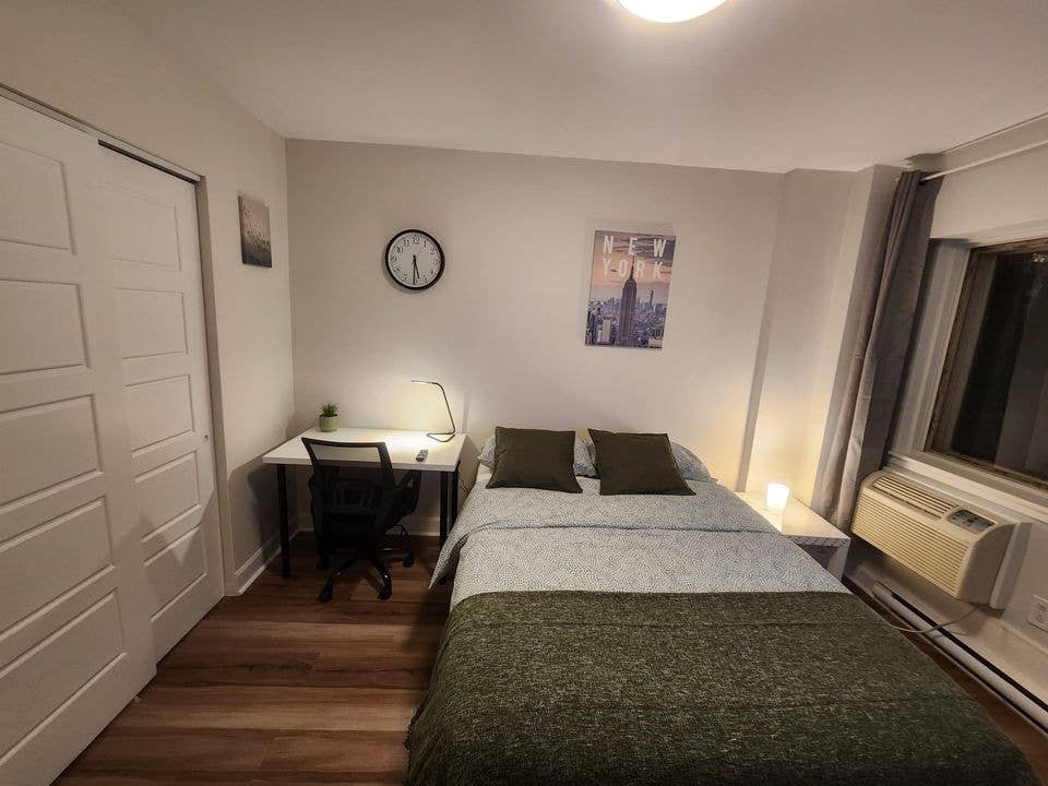 Room in Downtown(all included!)