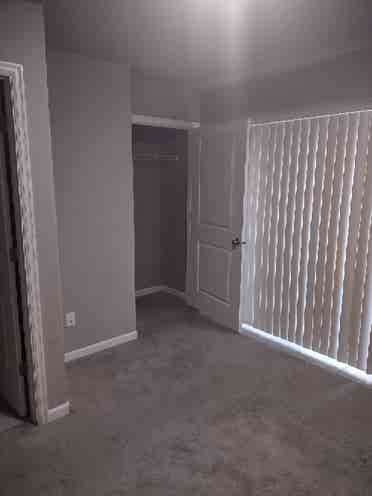 Junior master bedroom in townhouse